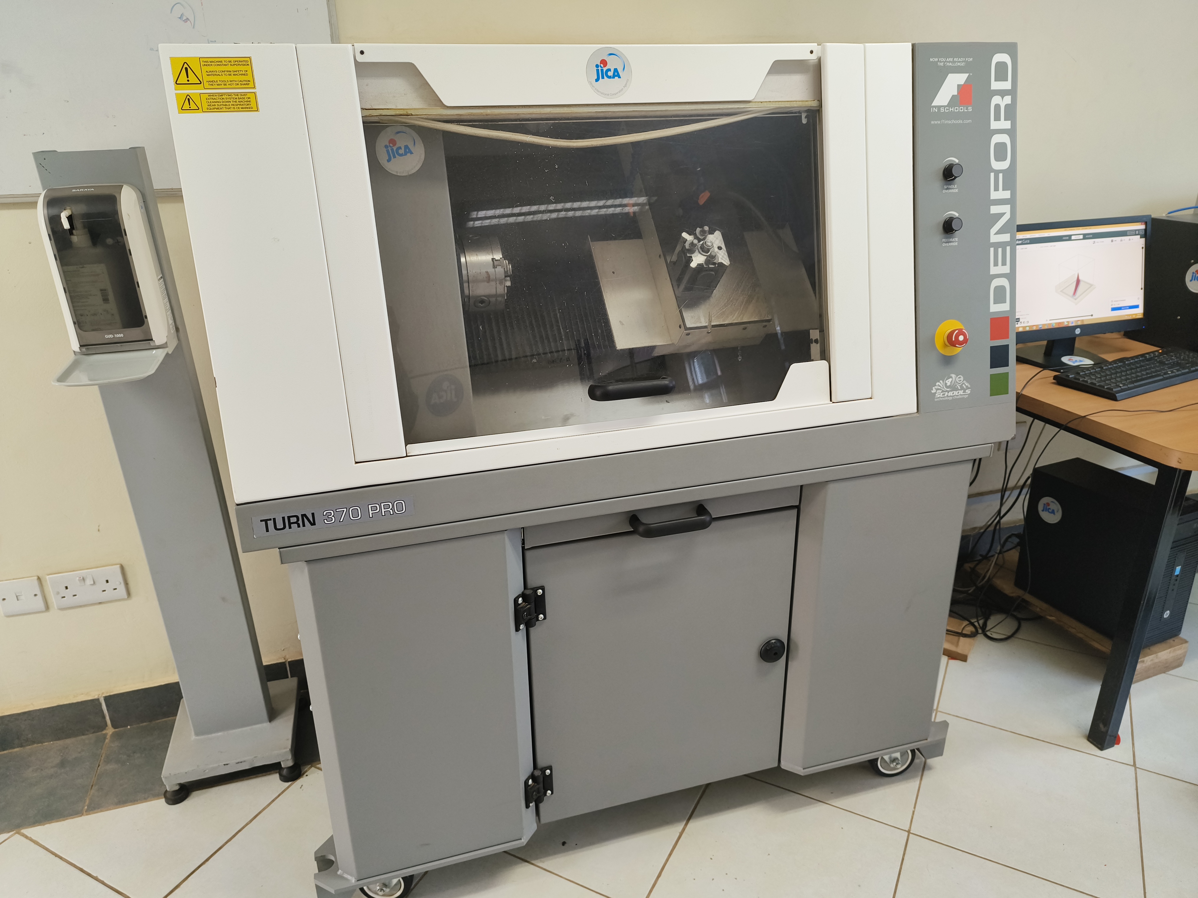 CNC LATHE